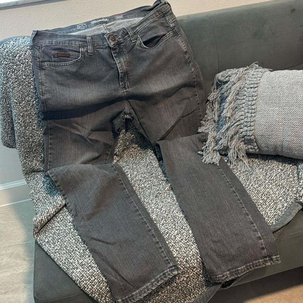 Men’s Wrangler jeans
